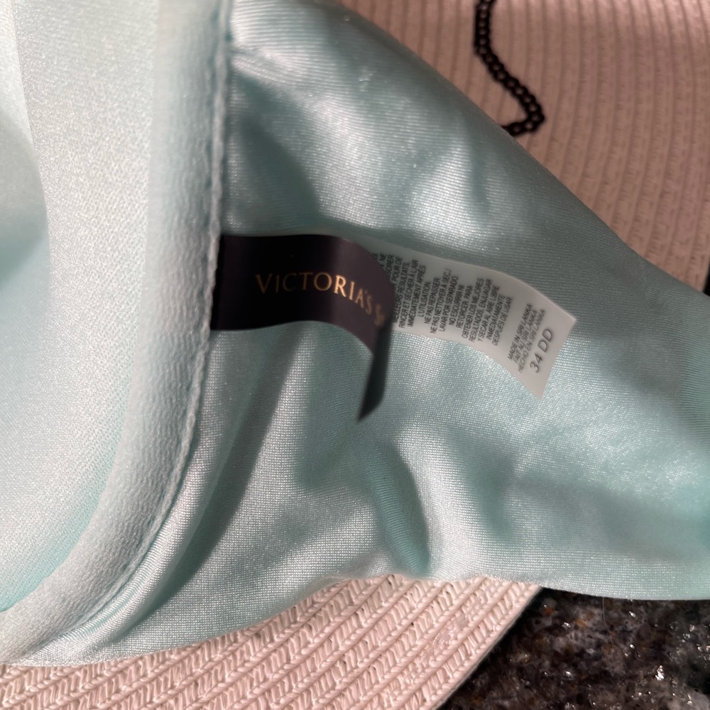 Vintage and new with tags Victoria’s secret’s bikini 👙 34DD/M bottoms - Picture 8 of 12